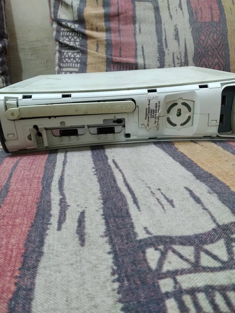 Xbox series 360, good condition 4