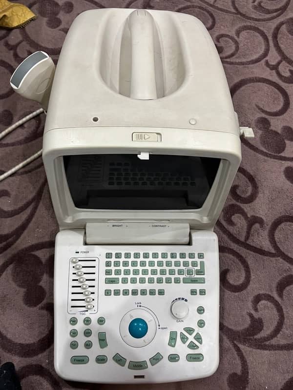 Ultra sound machine (sonovision 1100) 0