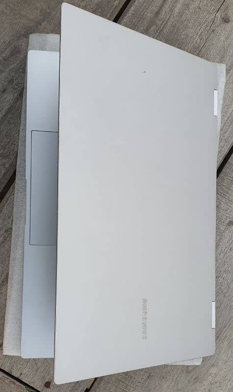 Samsung galaxy book2 pro 360, 15.6 inch 1tb ssd 16gr ram  12th core i7 3