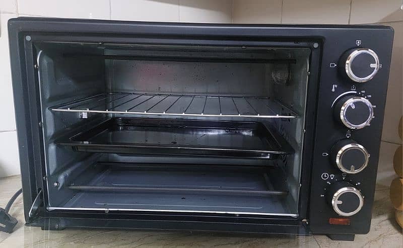 Just like new electric oven 2