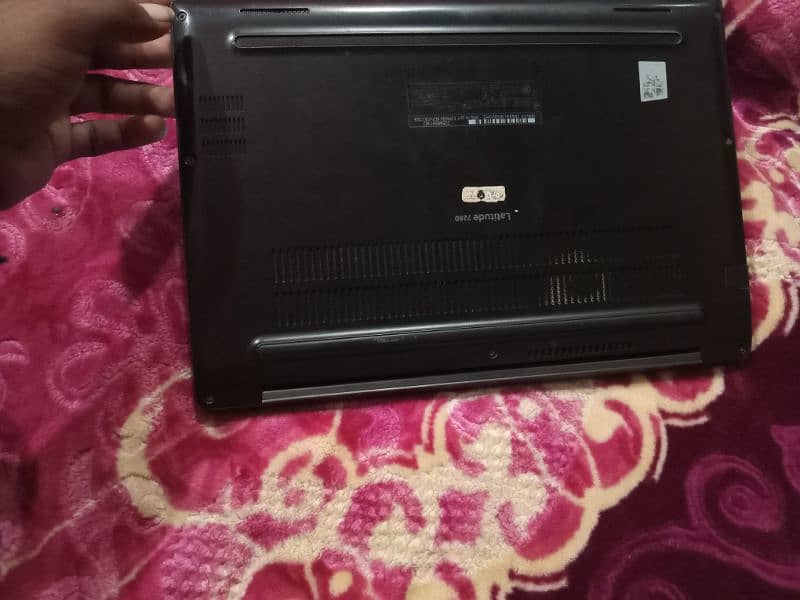 i am sell laptop kindly need money urgently sell 1