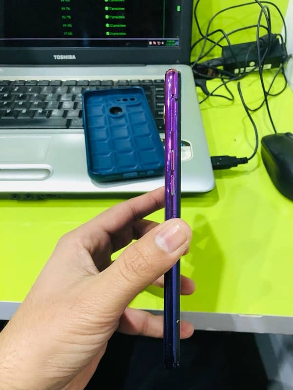 Oppo f9 4/64gb with box 1