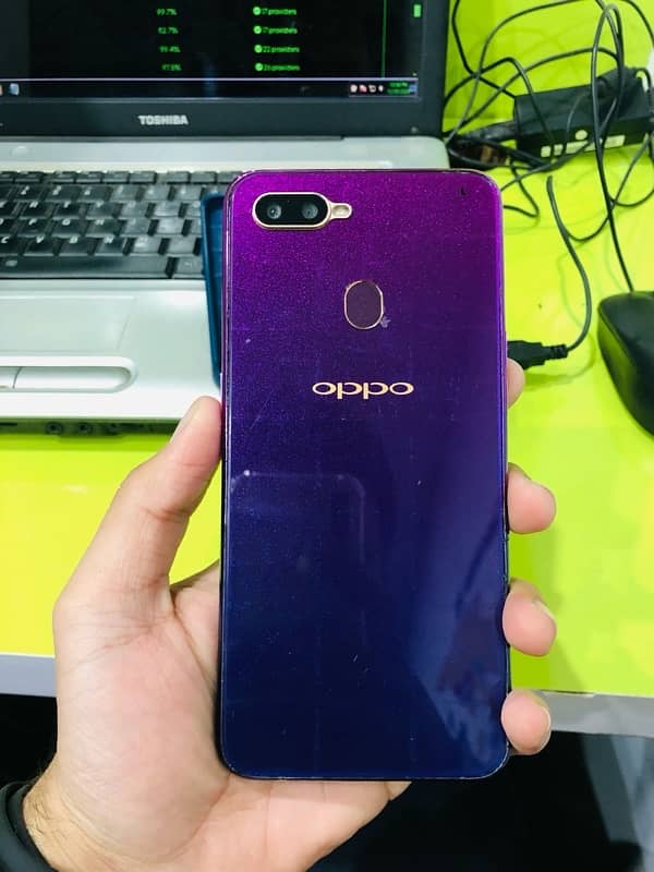 Oppo f9 4/64gb with box 3