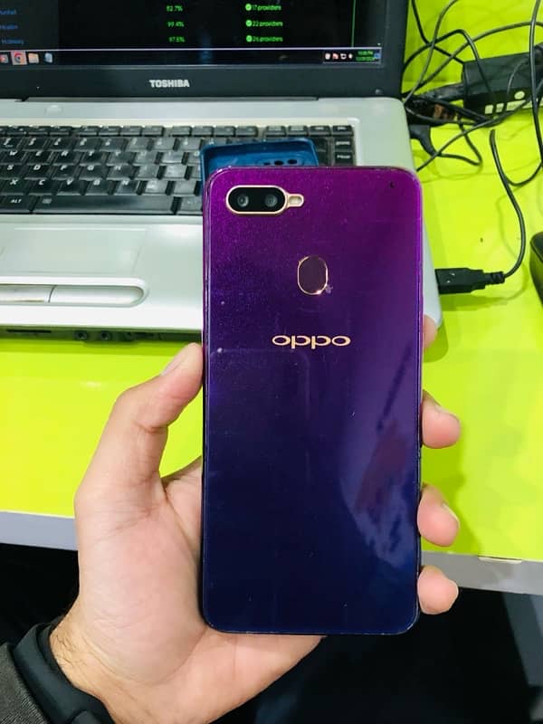 Oppo f9 4/64gb with box 4