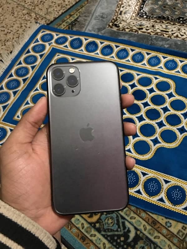 Iphone 11 pro 64gb variant JV/Non-Pta device in black colour. 1