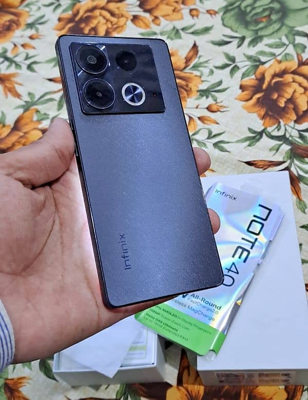 Infinix note 40 8