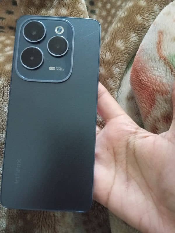 infinix hot 40 pro 1