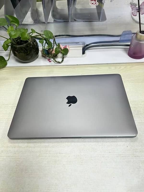 Apple MacBook Pro i5 2020 1