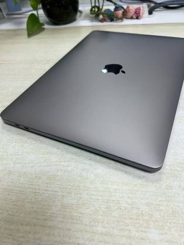 Apple MacBook Pro i5 2020 5