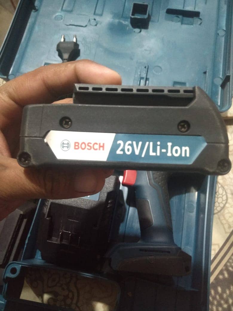 BOSCH Cordless Drill Machine 2