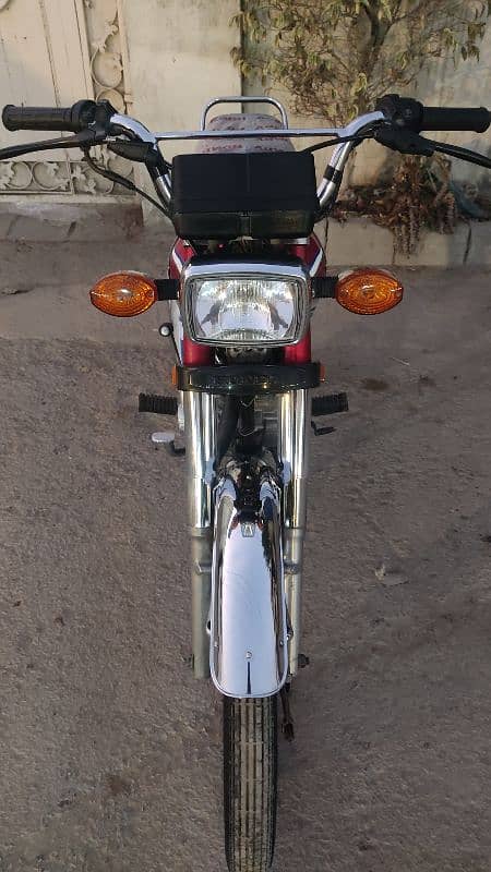 CG Honda 125 2022 Karachi num 10/10 geniun 4