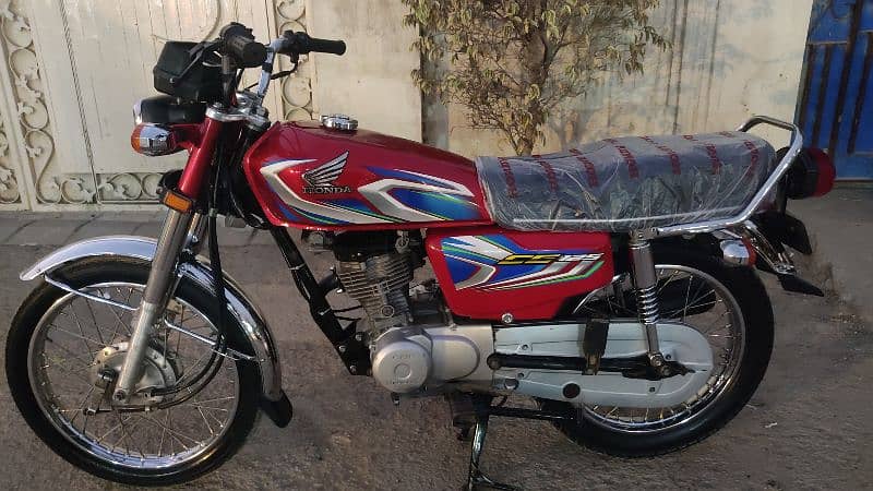 CG Honda 125 2022 Karachi num 10/10 geniun 11