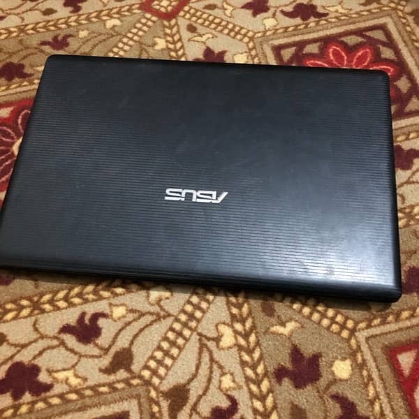 Asus laptop full ok condition 1