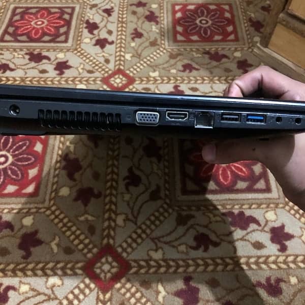 Asus laptop full ok condition 8