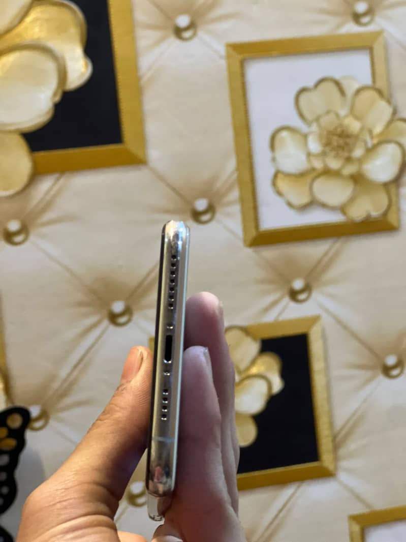 iPhone XS Max 64GB non-PTA 10/10 Condition 7