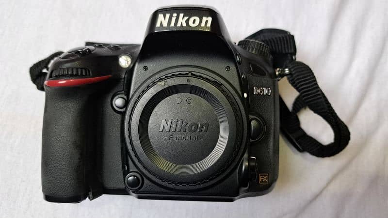 Nikon d610 Camera with lenz 85mm 1.8 1