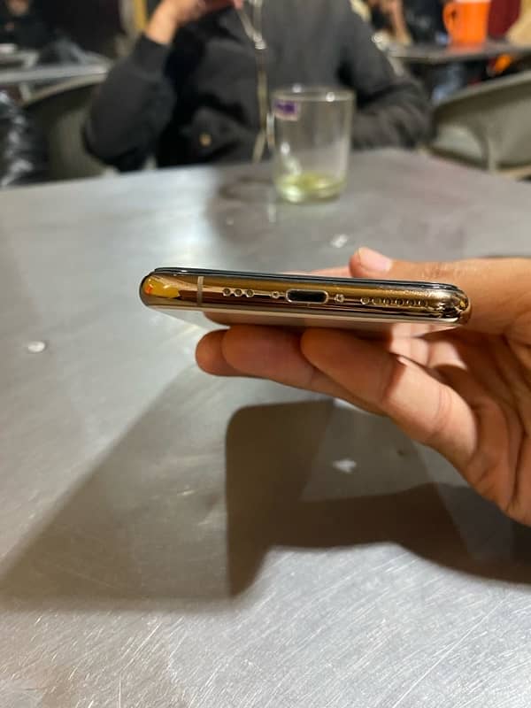 iPhone XS nonpta factory unlock 1