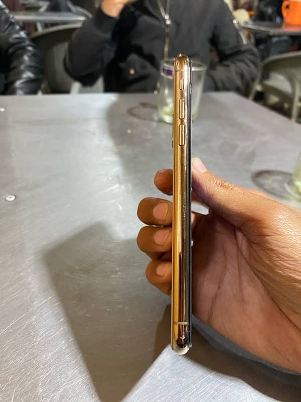 iPhone XS nonpta factory unlock 3