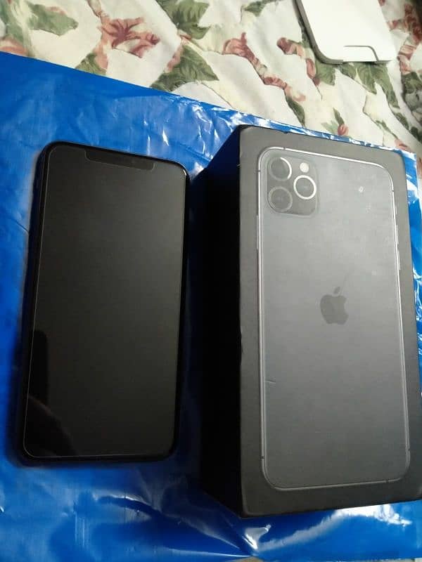 iphone 11 pro max PTA approved 1