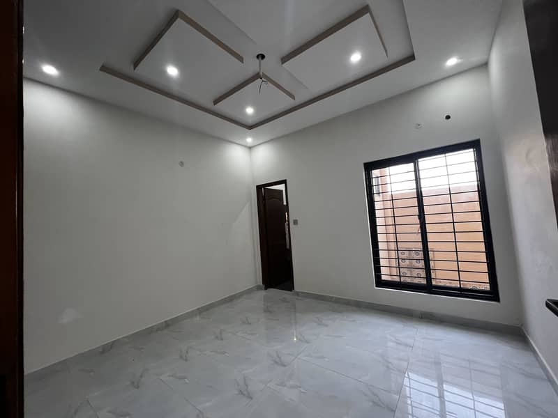 5 MARLA LOWER PORTION AVAILABLE FOR RENT IN GULSHAN E LHR 2