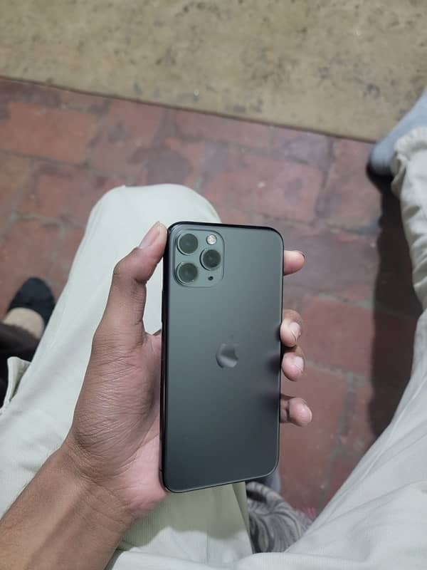 Iphone 11pro 8