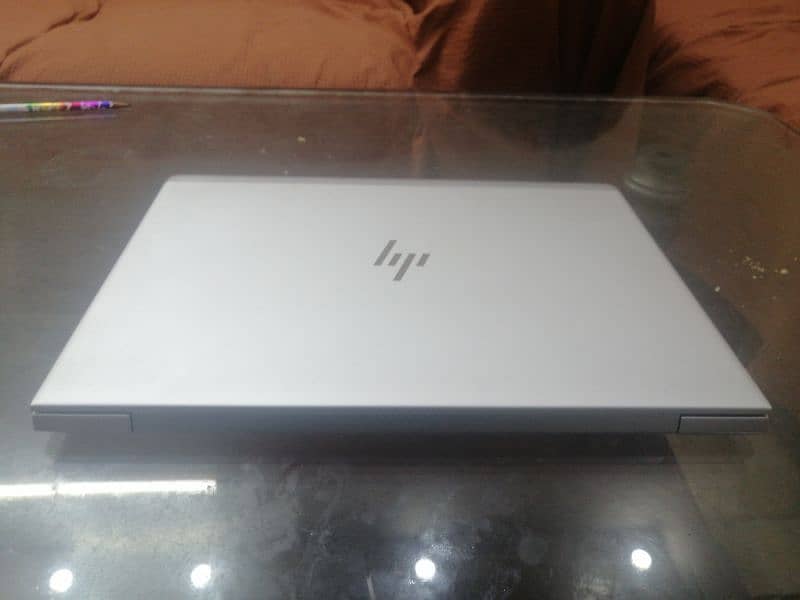 Hp elitebook 840 5Gen core i5 touch screen 5