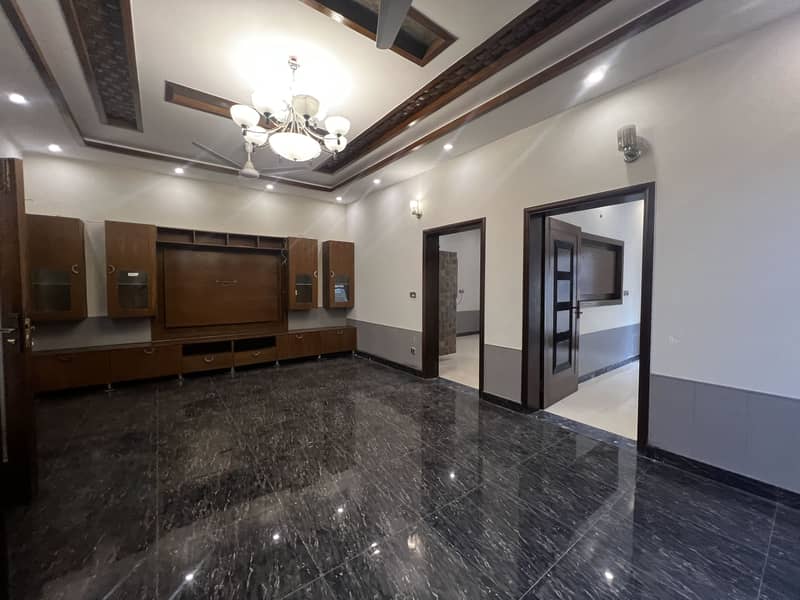 10 MARLA TILE FLOORING FULL HOUSE AVAILABLE FOR RENT IN WAPDA TOWN PHASE 1 18