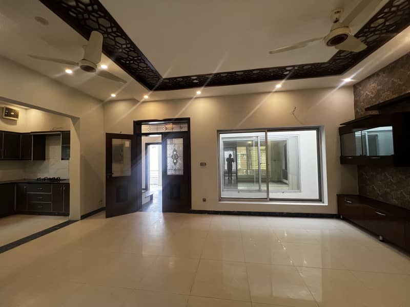 10 MARLA TILE FLOORING FULL HOUSE AVAILABLE FOR RENT IN WAPDA TOWN PHASE 1 19