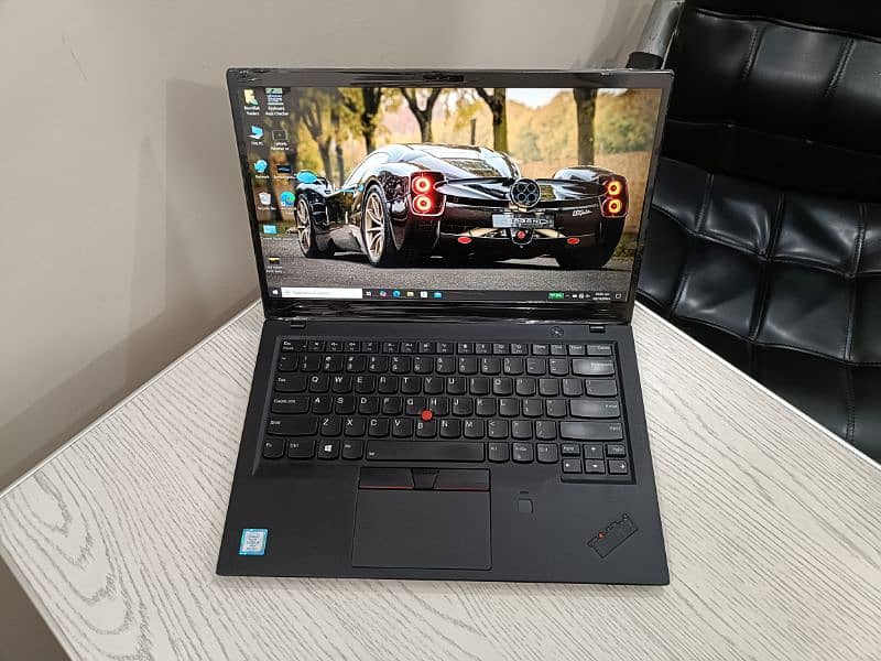 Lenovo Thinkpad X1 carbon core i5 8th gen quadcore 14 inch 2k ips led 1