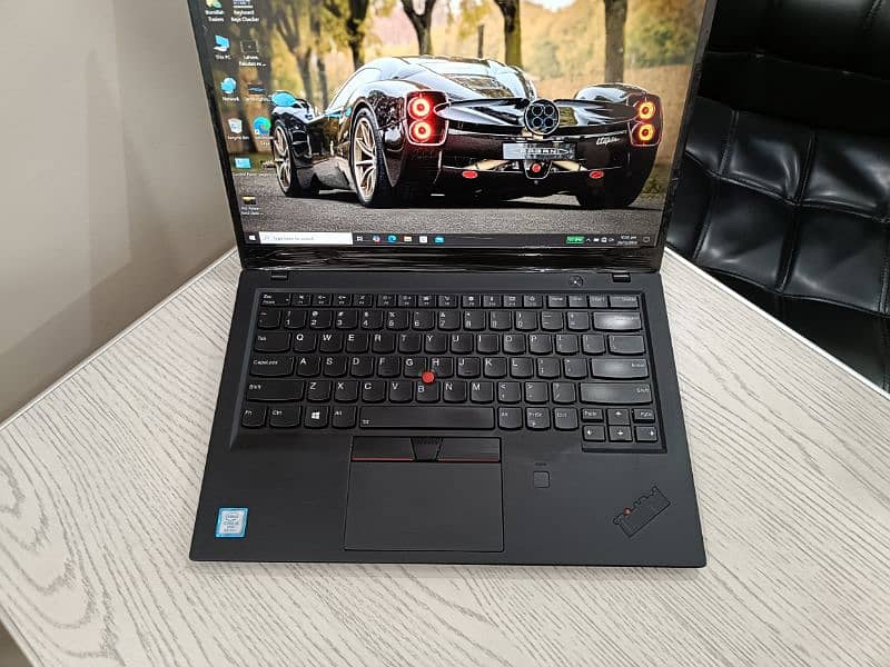 Lenovo Thinkpad X1 carbon core i5 8th gen quadcore 14 inch 2k ips led 2