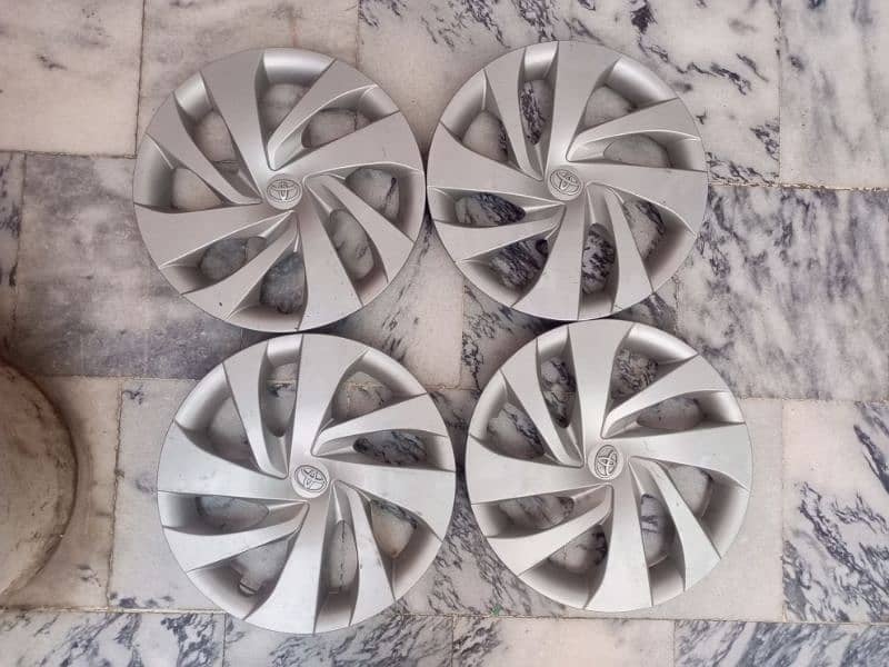 Original Toyota Yaris  Japanese wheel cup 14 inch 0