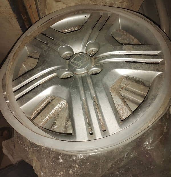 15 Inch 4 Nut Rebirth Stepneys Rims With Honda Wheel Cups 1