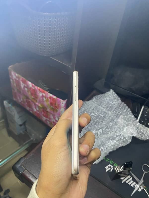 oppo A37 all ok only phone urgent sale 5