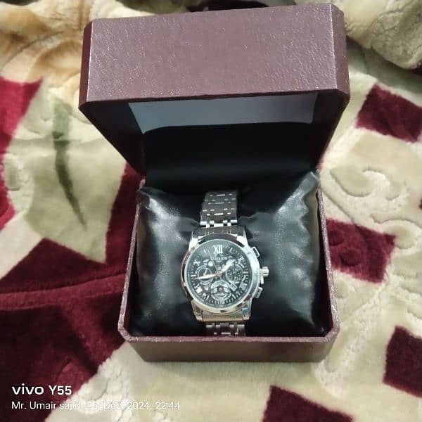 HIGH QUALITY WATCH  WITH FREE BOX 0