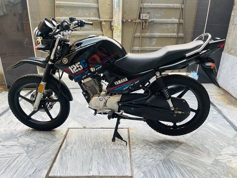 Yamaha ybr125g 2