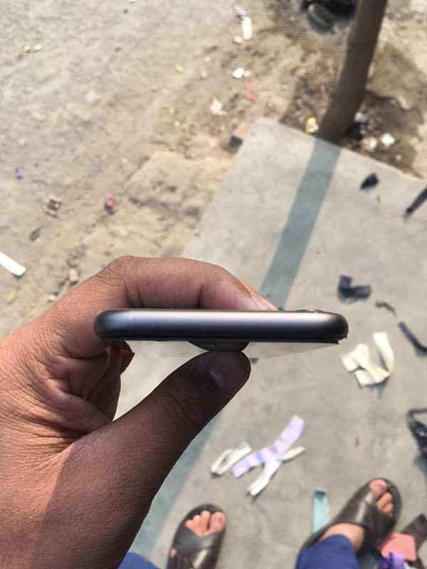 iPhone 8 /64gb non pta 2