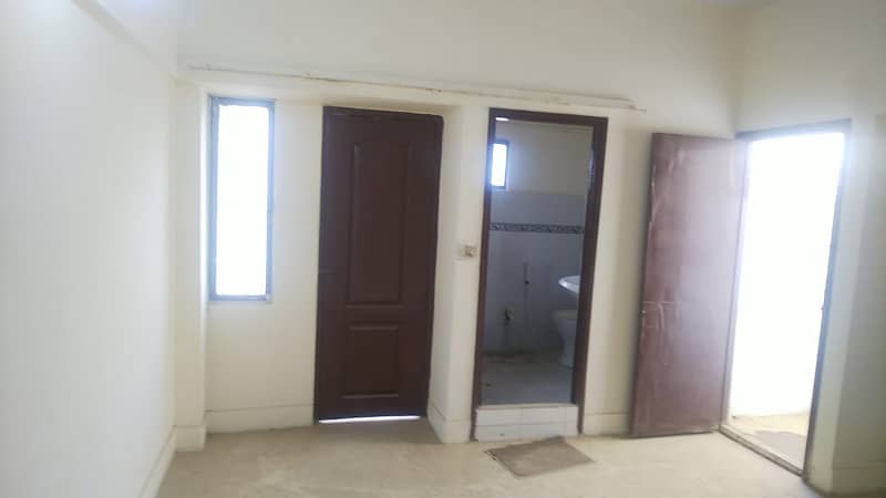 BLOCK-L BEAUTIFUL FIRST FLOOR FLAT, COMFORT PARADISE APARTMENT,APPLICABLE FOR BANK LOAN NORTH NAZIMABAD 10