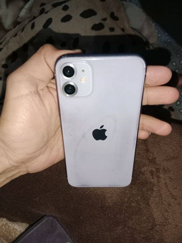 iphone 11 10/9 . . . 03461546541 4