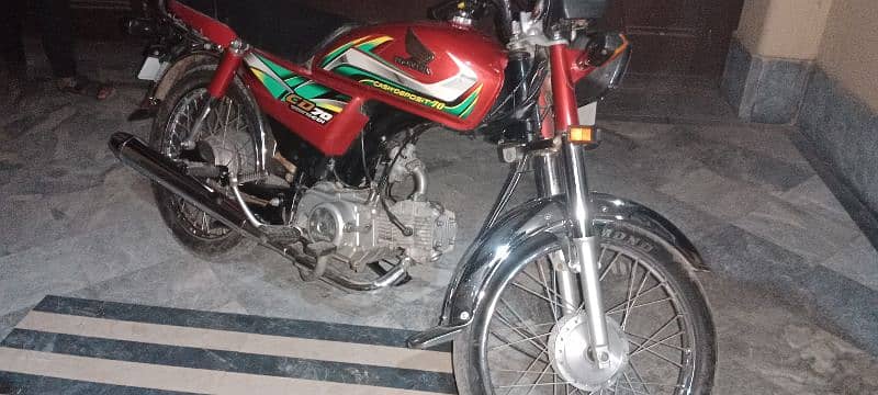 Honda 70 like new condition plz come and see 1