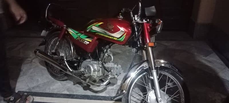 Honda 70 like new condition plz come and see 2