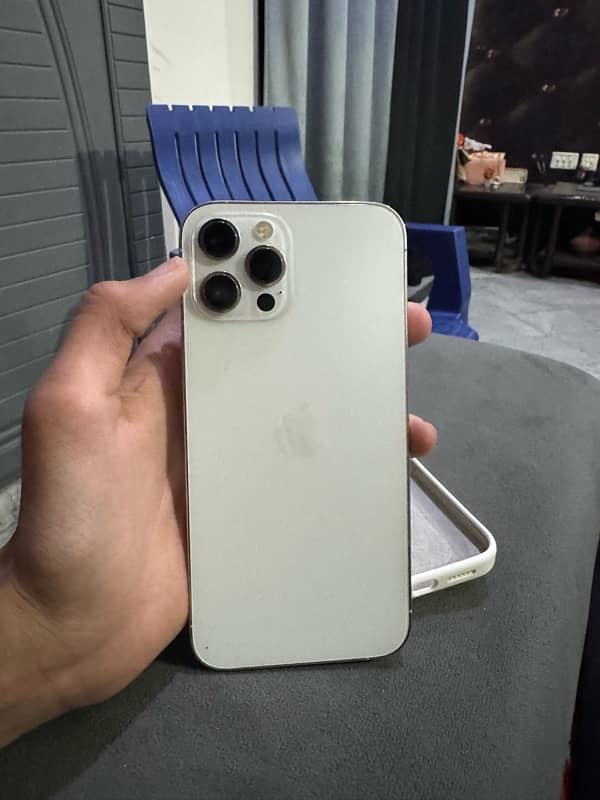 Iphone 12 pro max  color silver  non pta 0