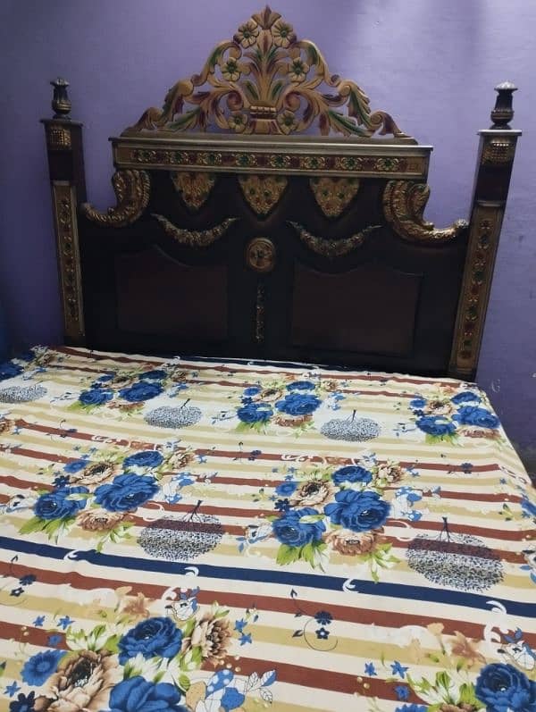 Double Bed and Show cash 6