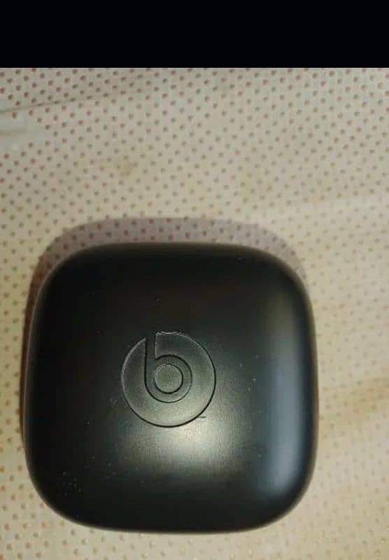 Original Powerbeats Pro ( Bought From America) 4