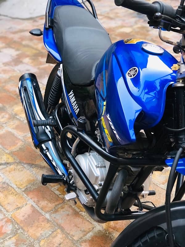 Yamaha YBR G 125cc Blu Beauty 17