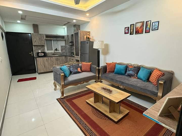 1 bed room fully furnished apartment available for rent in capital residencia 5