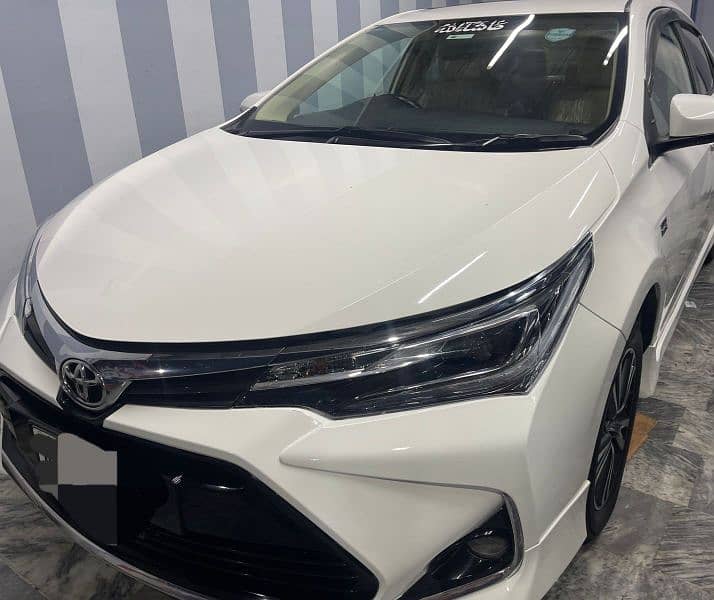 Toyota Altis Grande 2022 1