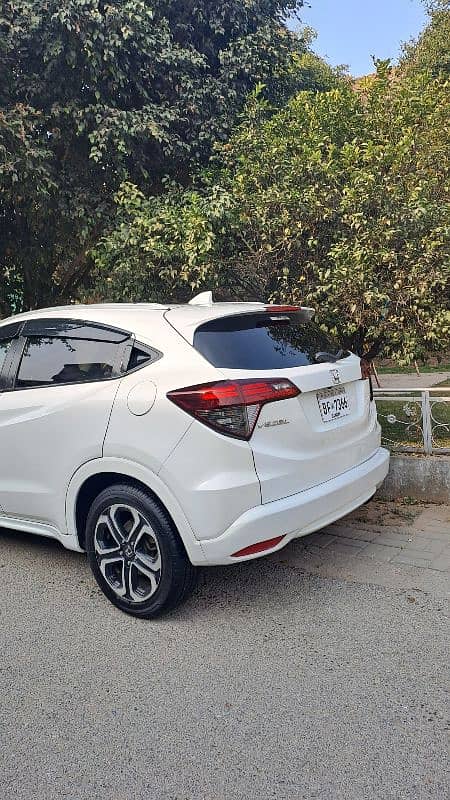 Honda Vezel 2015 1