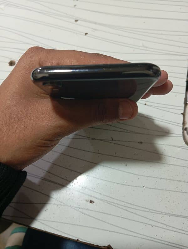 iphone 64 gb non pta condition 10/9 1