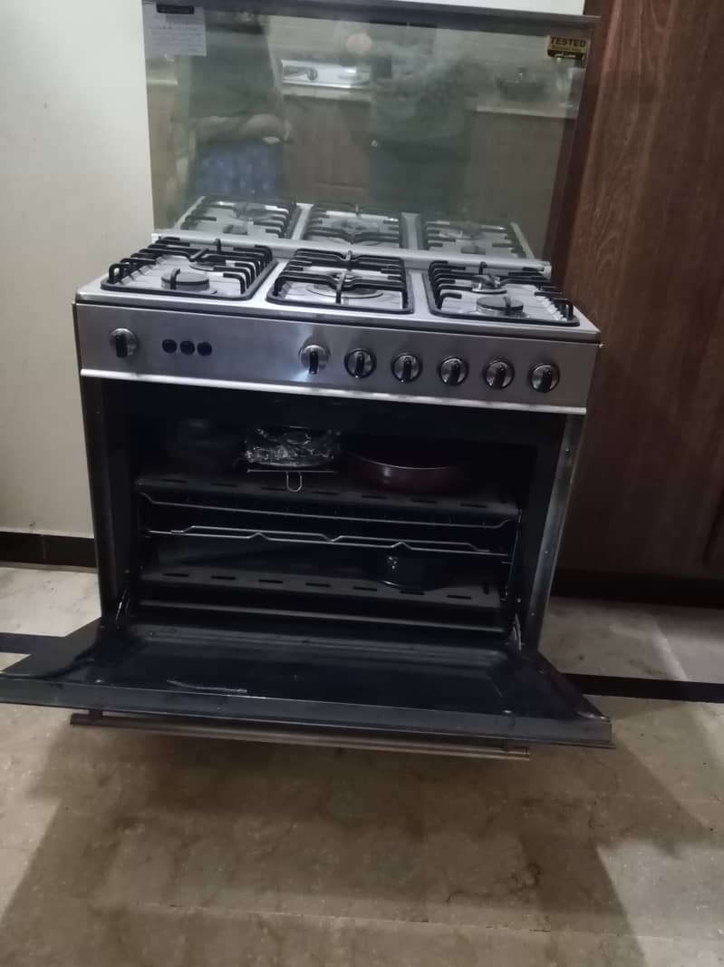 Good condition Cooking Range with Oven for sale. 1