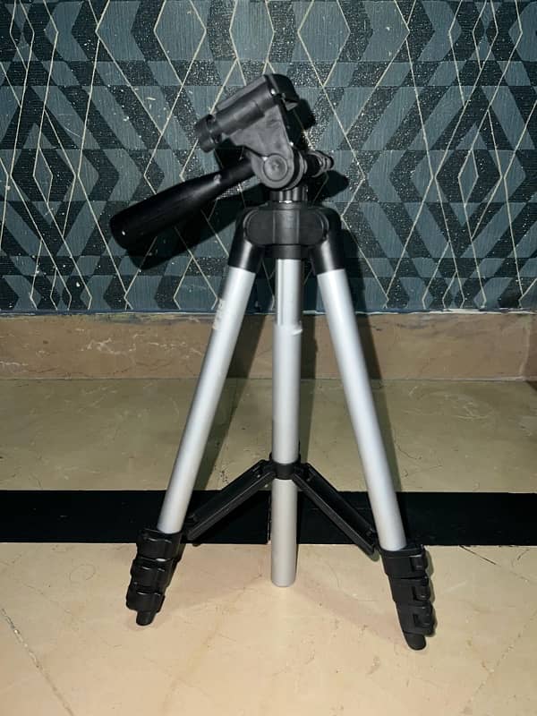 tripod available 2